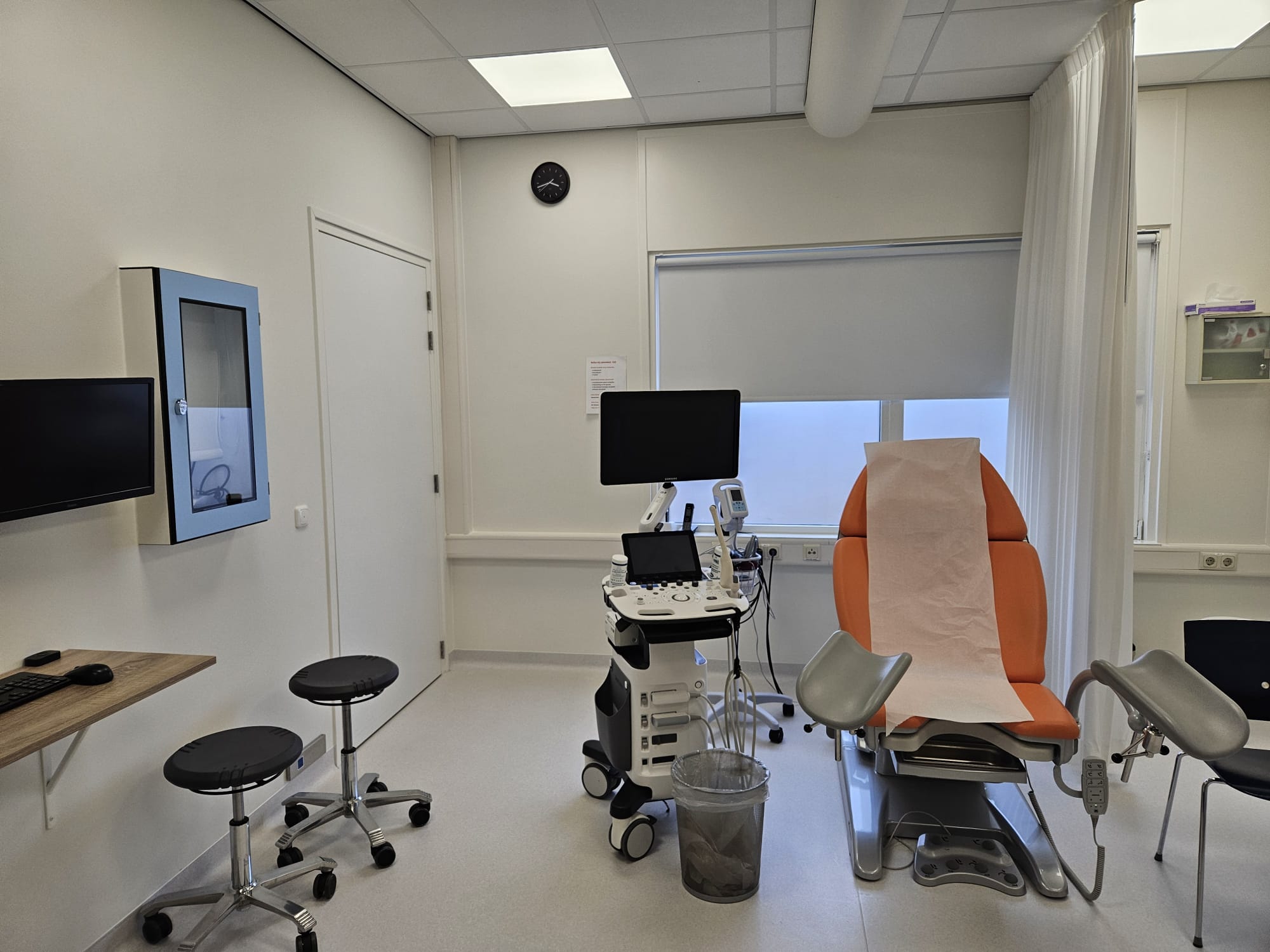 Een behandelkamer waar een follikelpunctie kan plaatsvinden